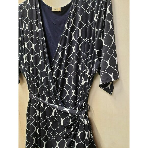 Gilli 2X Faux Wrap Dress, Navy & White Geometric Print, Short Sleeve, Stretchy - Picture 4 of 6
